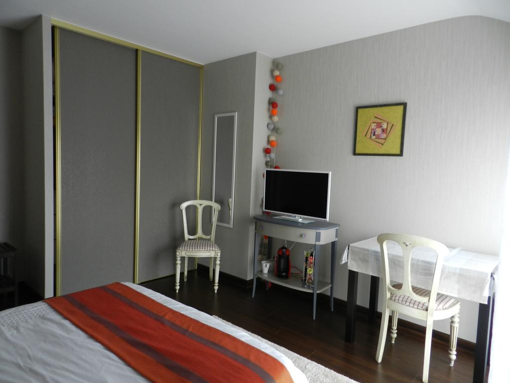 Aux Portes De Rennes Ch. D'Hotes Шартр-де-Бретань Экстерьер фото